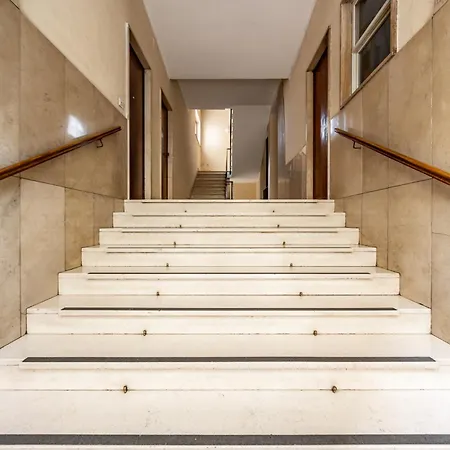 公寓 Design And Silence - Wide Renovated 2 Stops Form