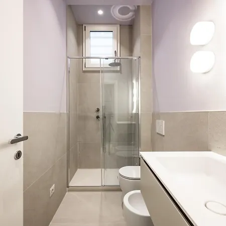 Design And Silence - Wide Renovated 2 Stops Form * 米兰